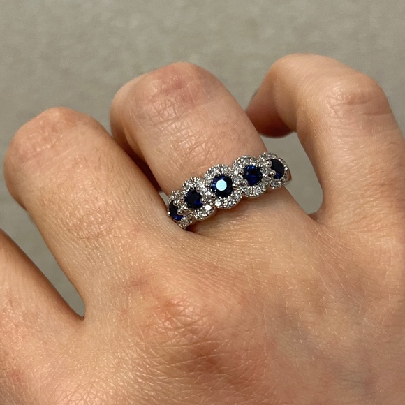 Vera Wang Blue Sapphire & Diamonds Ring - Picture 1 of 2